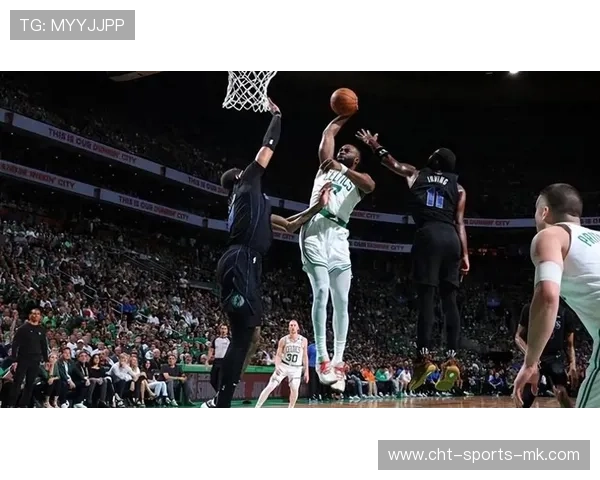 魔术7人得分上双惊艳绿军，布朗32+9仍难挡败绩